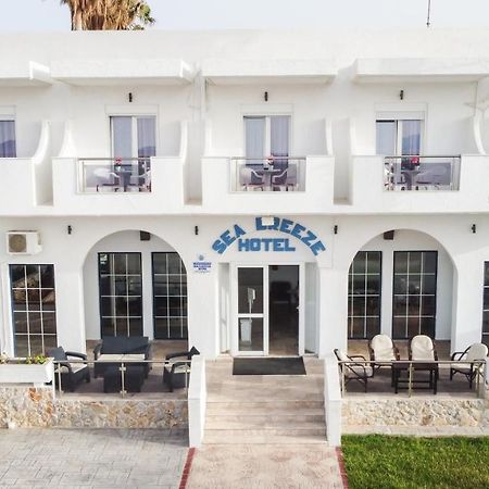 Sea Breeze Hotel Мастихари Экстерьер фото