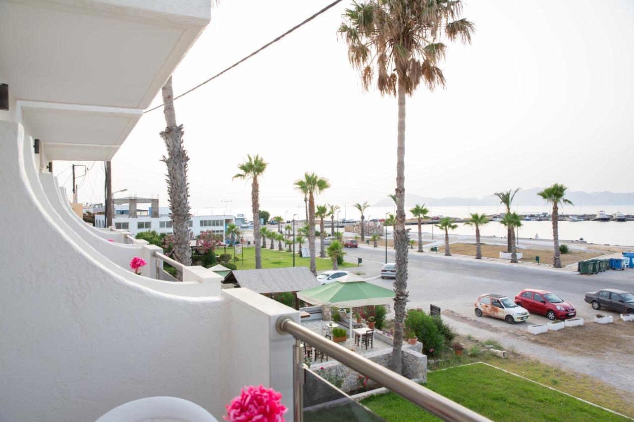 Sea Breeze Hotel Мастихари Экстерьер фото